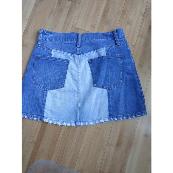 Madewell Pieced McCarren Denim Jean Two Toned Raw Hem Mini Skirt sz. 27 - Picture 3 of 4